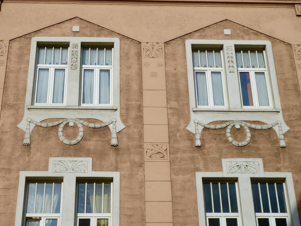 Hotel Zum Buegeleisen Duisburg Exterior foto