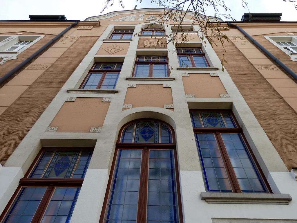 Hotel Zum Buegeleisen Duisburg Exterior foto